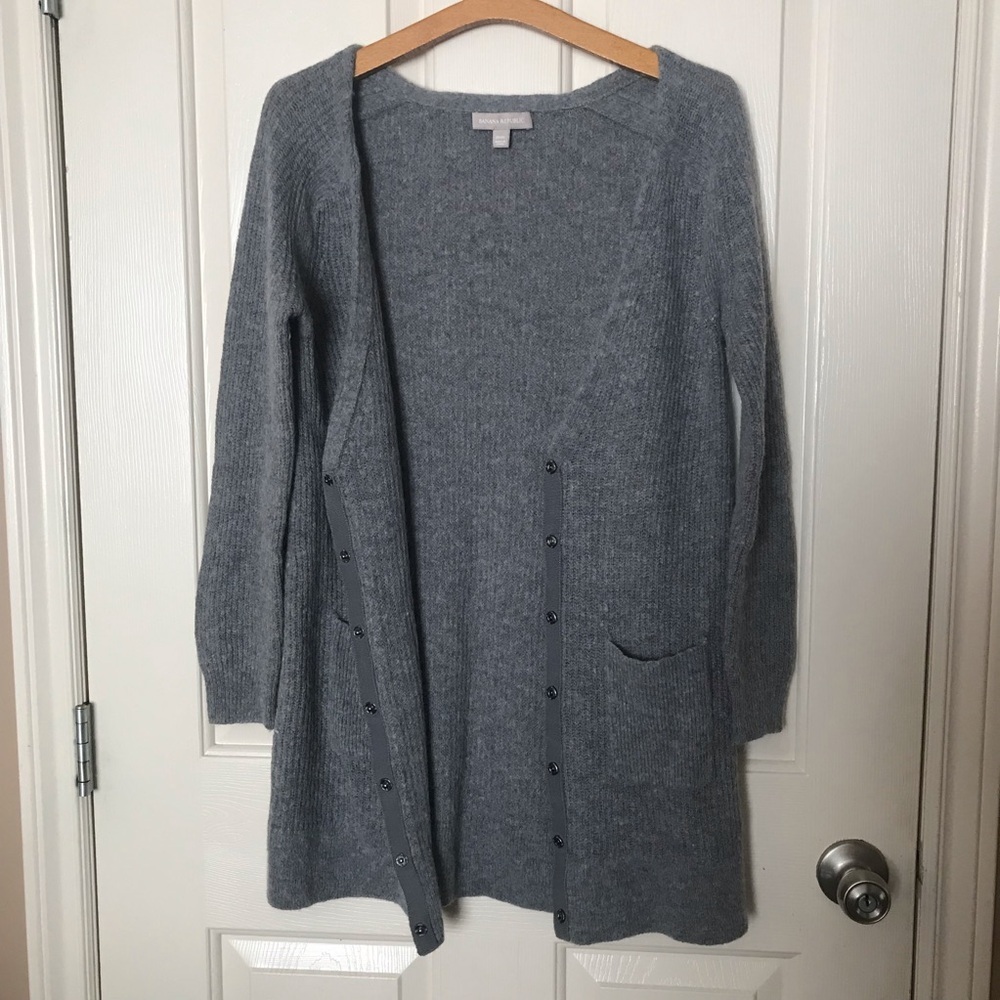 Banana Republic Wool Blend Gray Women's Sweater Size Medium
